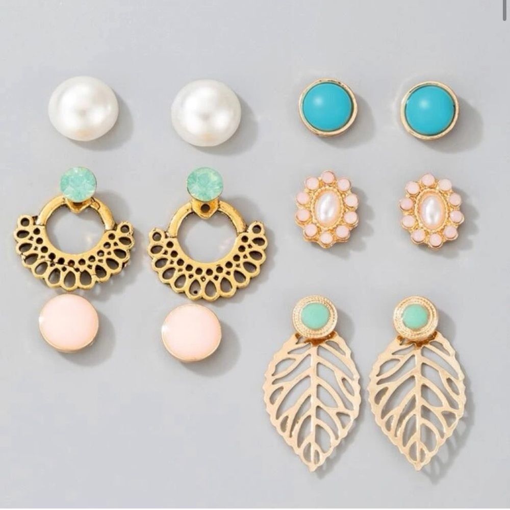 🤯5/$25🤯 NEW Set Of 6 Stud And Leaf Earrings